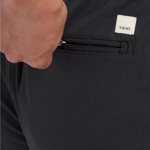 Vuori Women’s Ripstop Pants Tan - Picture 5 of 13